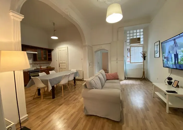 3 Bedrooms- Quarter Budapest
