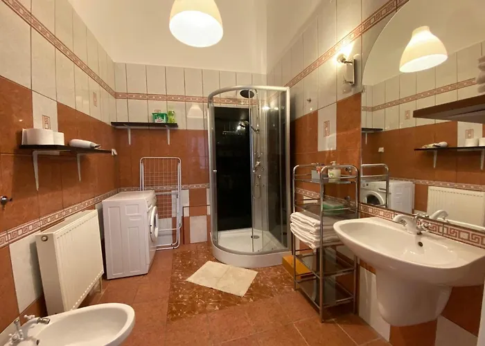 3 Bedrooms- Quarter * Budapest