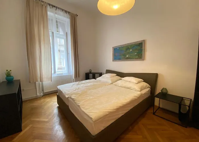 Lejlighed 3 Bedrooms- Quarter Budapest
